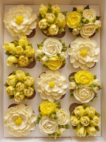 Lemon 12 x Cupcake   Boxed